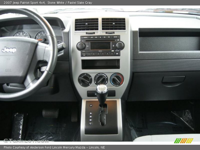 Stone White / Pastel Slate Gray 2007 Jeep Patriot Sport 4x4