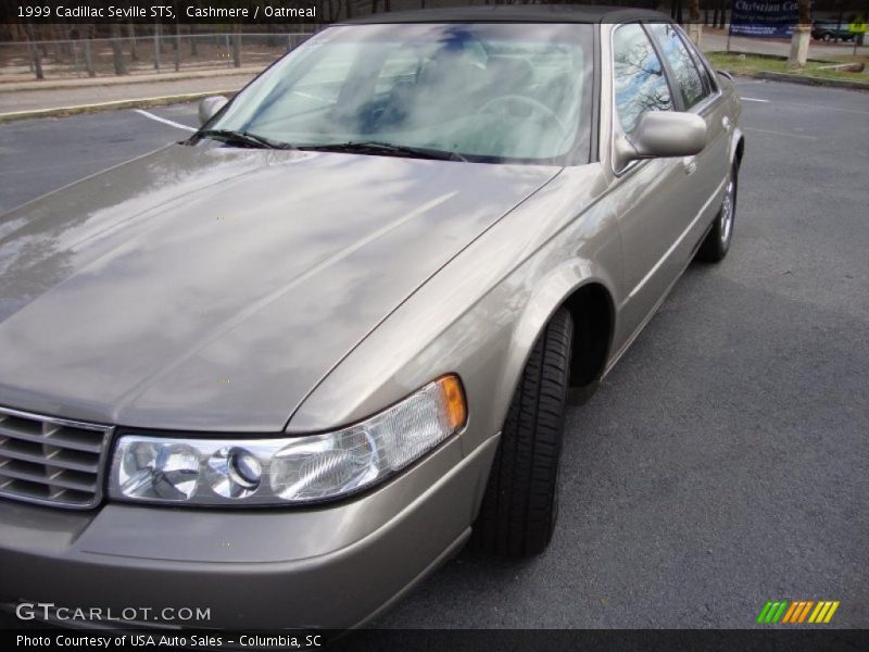 Cashmere / Oatmeal 1999 Cadillac Seville STS