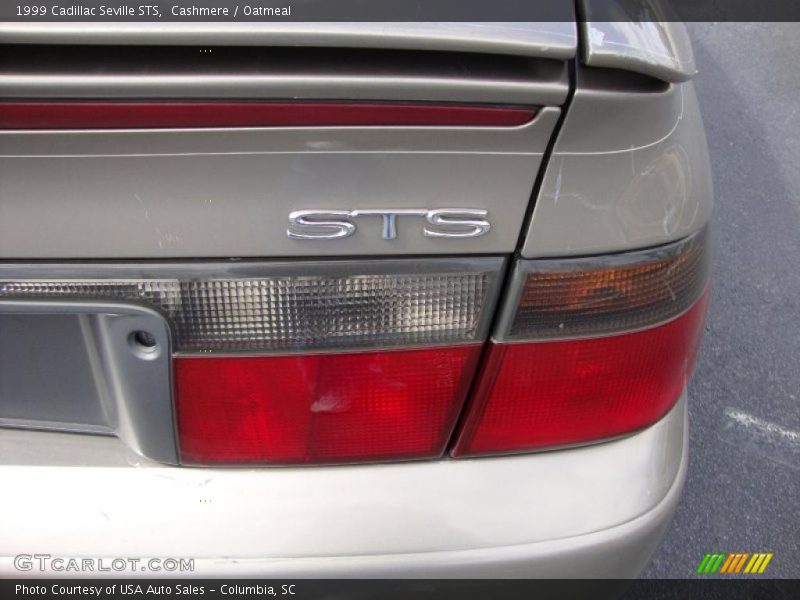 Cashmere / Oatmeal 1999 Cadillac Seville STS