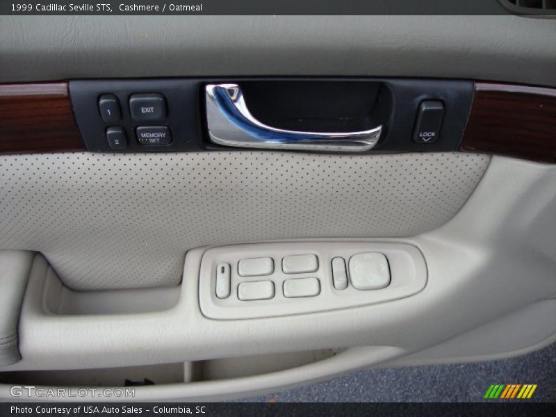 Cashmere / Oatmeal 1999 Cadillac Seville STS