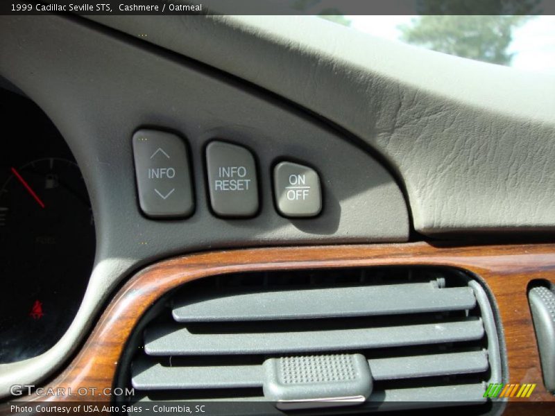 Cashmere / Oatmeal 1999 Cadillac Seville STS
