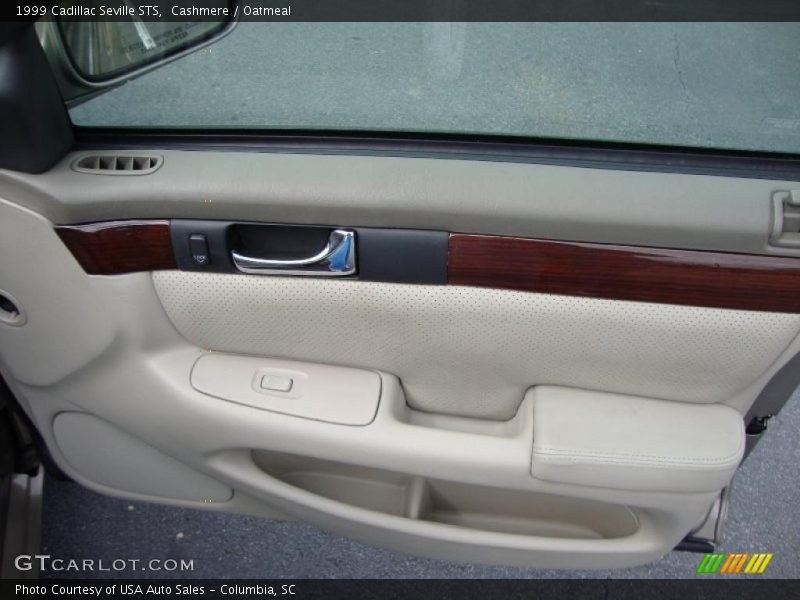 Cashmere / Oatmeal 1999 Cadillac Seville STS