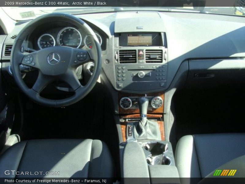 Arctic White / Black 2009 Mercedes-Benz C 300 4Matic