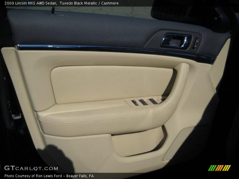 Tuxedo Black Metallic / Cashmere 2009 Lincoln MKS AWD Sedan
