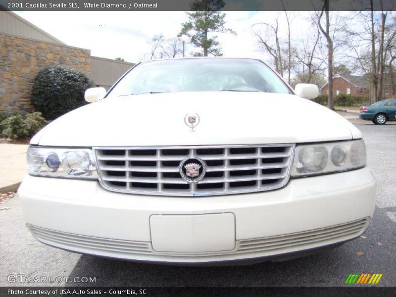 White Diamond / Oatmeal 2001 Cadillac Seville SLS