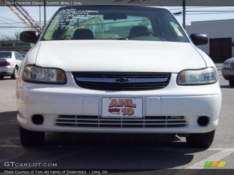 Summit White / Gray 2004 Chevrolet Classic