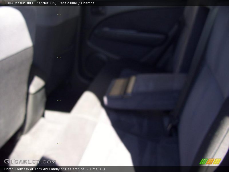 Pacific Blue / Charcoal 2004 Mitsubishi Outlander XLS