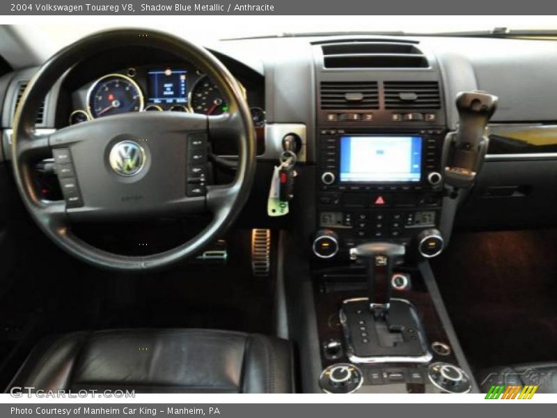 Shadow Blue Metallic / Anthracite 2004 Volkswagen Touareg V8