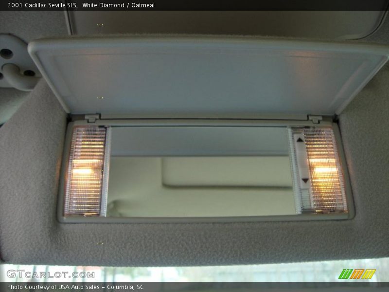 White Diamond / Oatmeal 2001 Cadillac Seville SLS