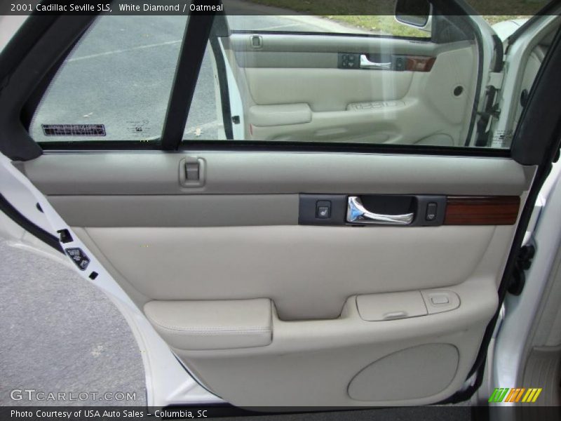 White Diamond / Oatmeal 2001 Cadillac Seville SLS