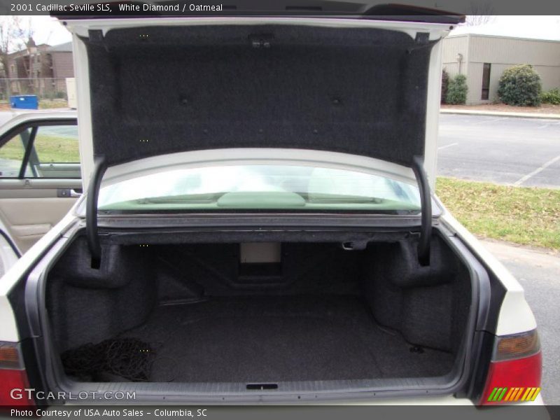White Diamond / Oatmeal 2001 Cadillac Seville SLS