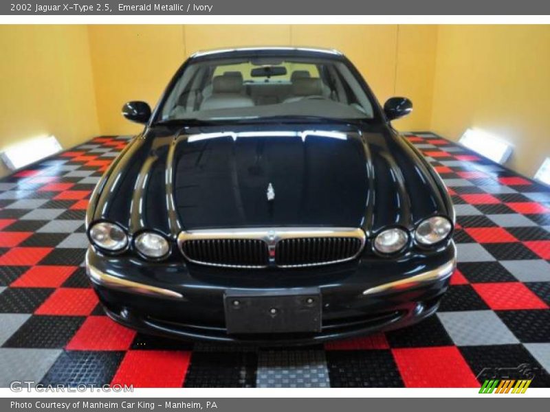 Emerald Metallic / Ivory 2002 Jaguar X-Type 2.5