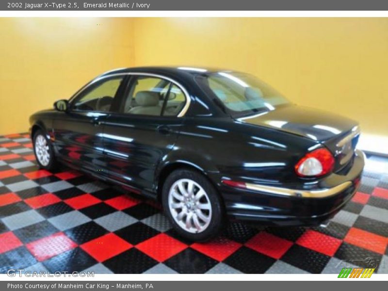 Emerald Metallic / Ivory 2002 Jaguar X-Type 2.5