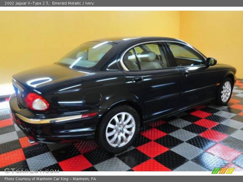 Emerald Metallic / Ivory 2002 Jaguar X-Type 2.5