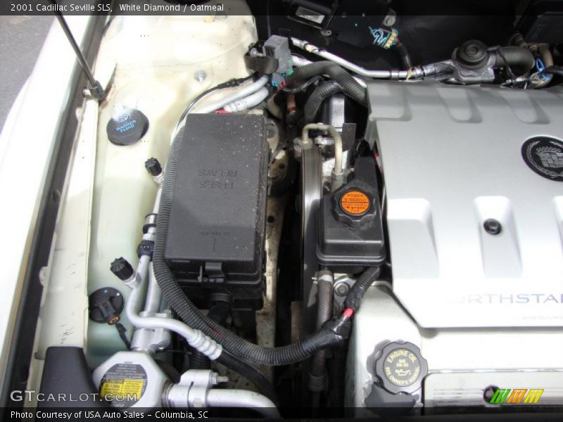 White Diamond / Oatmeal 2001 Cadillac Seville SLS