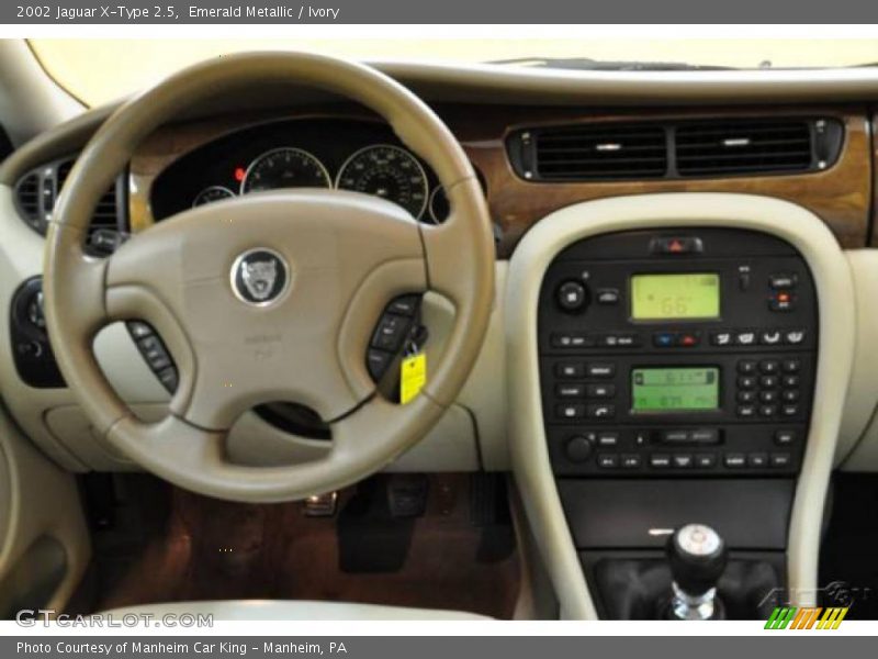 Emerald Metallic / Ivory 2002 Jaguar X-Type 2.5