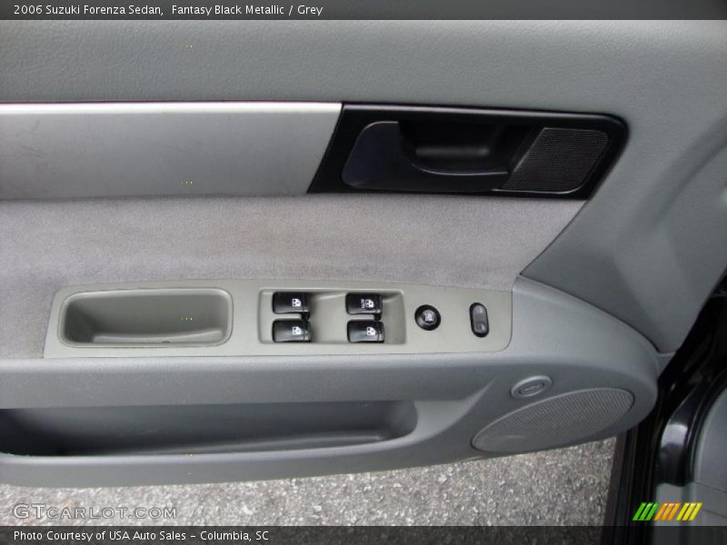 Fantasy Black Metallic / Grey 2006 Suzuki Forenza Sedan