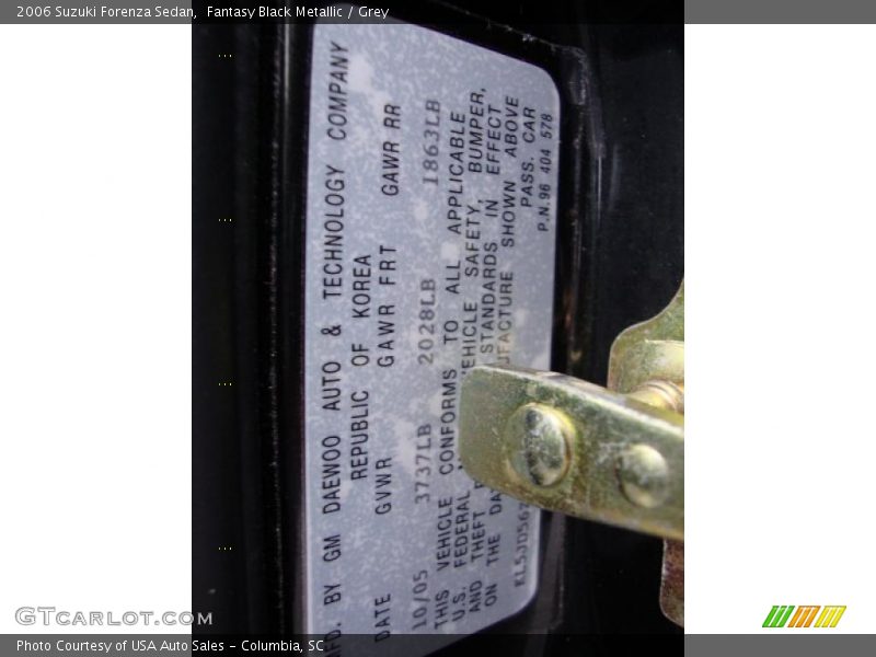 Fantasy Black Metallic / Grey 2006 Suzuki Forenza Sedan