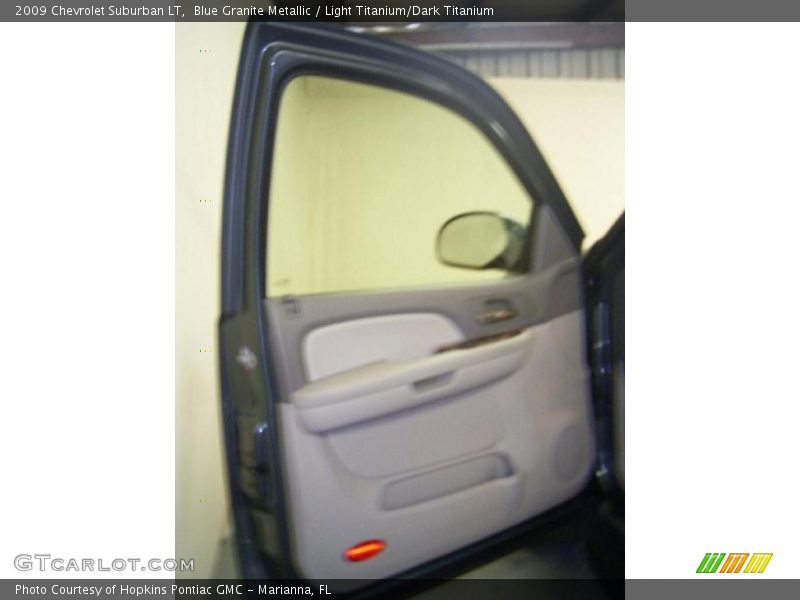 Blue Granite Metallic / Light Titanium/Dark Titanium 2009 Chevrolet Suburban LT