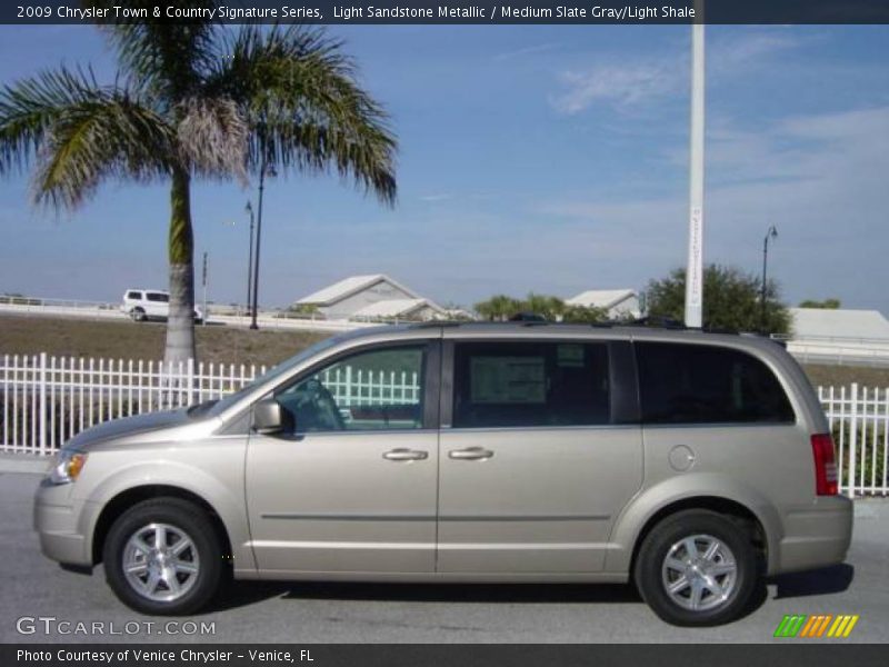Light Sandstone Metallic / Medium Slate Gray/Light Shale 2009 Chrysler Town & Country Signature Series