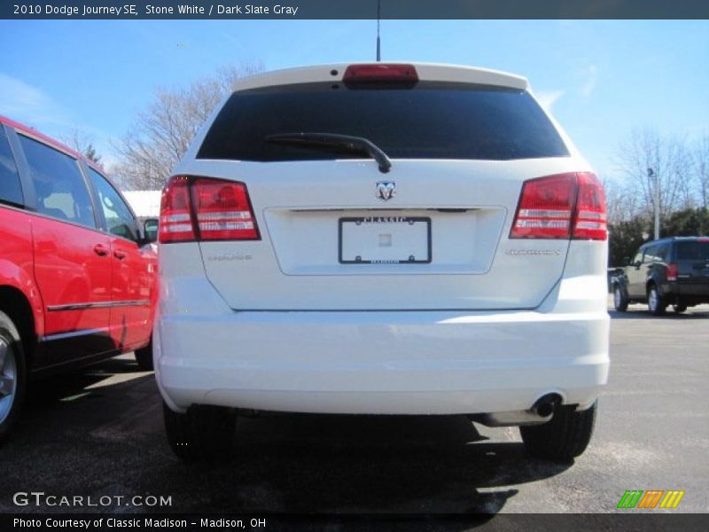 Stone White / Dark Slate Gray 2010 Dodge Journey SE