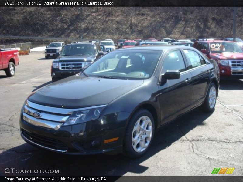 Atlantis Green Metallic / Charcoal Black 2010 Ford Fusion SE