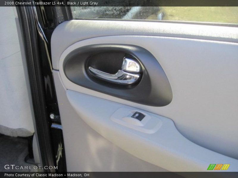 Black / Light Gray 2008 Chevrolet TrailBlazer LS 4x4