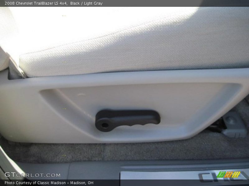 Black / Light Gray 2008 Chevrolet TrailBlazer LS 4x4