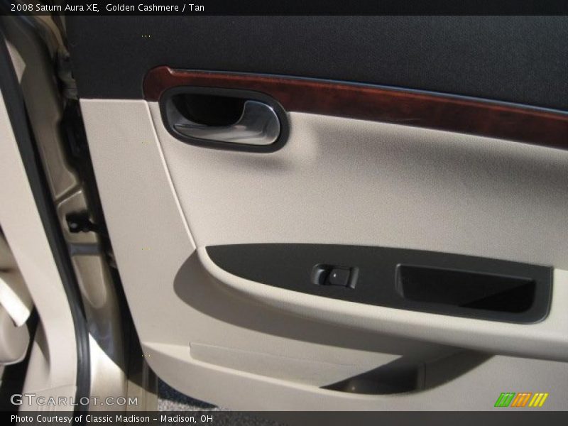 Golden Cashmere / Tan 2008 Saturn Aura XE