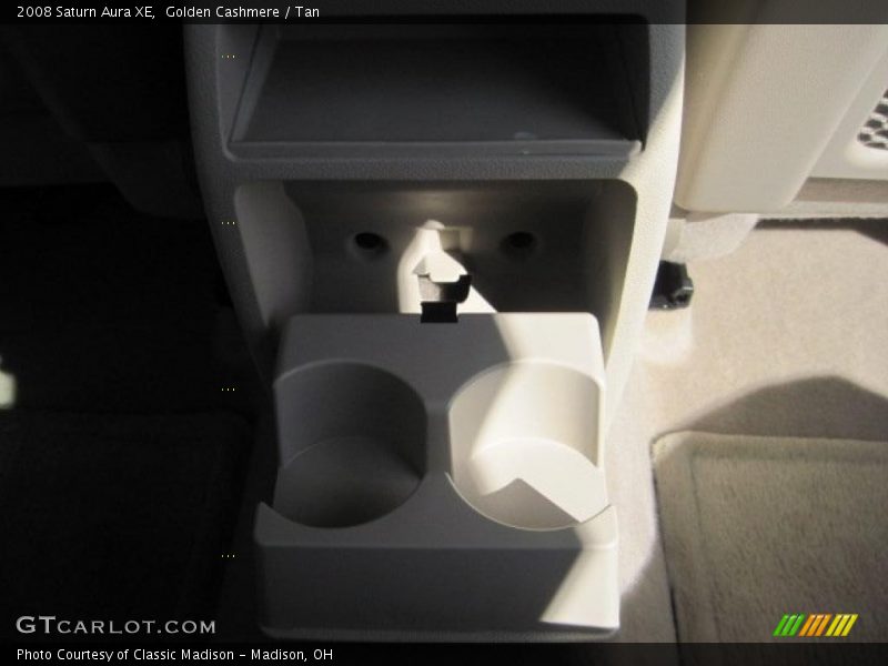 Golden Cashmere / Tan 2008 Saturn Aura XE