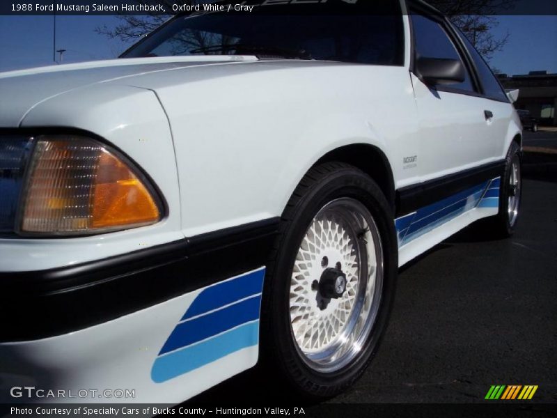 Oxford White / Gray 1988 Ford Mustang Saleen Hatchback