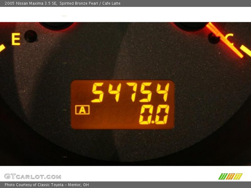 Spirited Bronze Pearl / Cafe Latte 2005 Nissan Maxima 3.5 SE