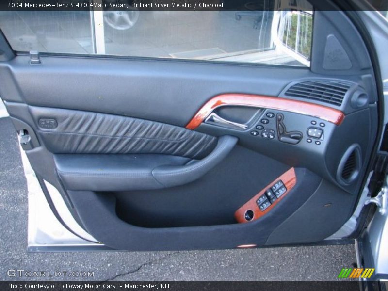 Brilliant Silver Metallic / Charcoal 2004 Mercedes-Benz S 430 4Matic Sedan