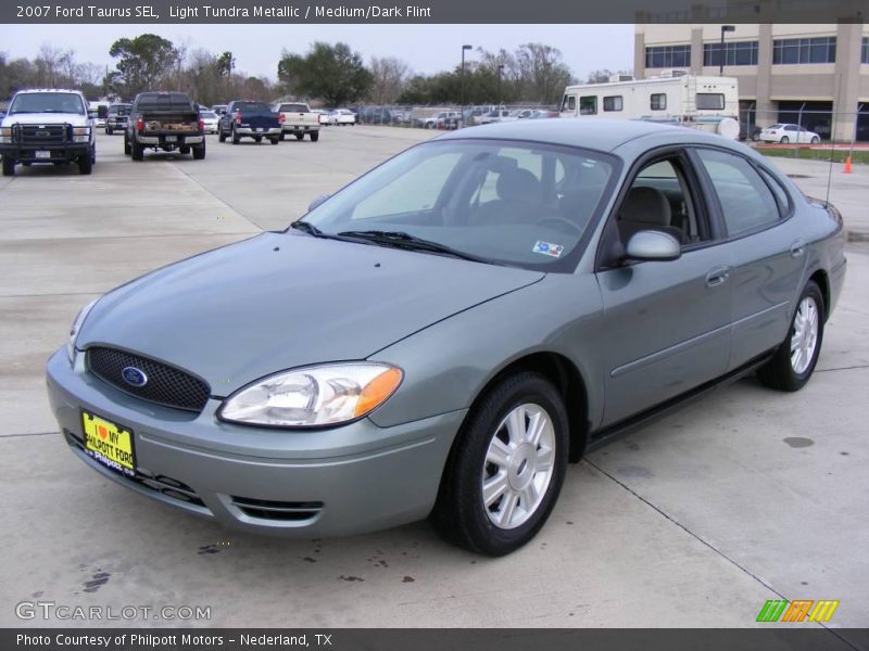Light Tundra Metallic / Medium/Dark Flint 2007 Ford Taurus SEL