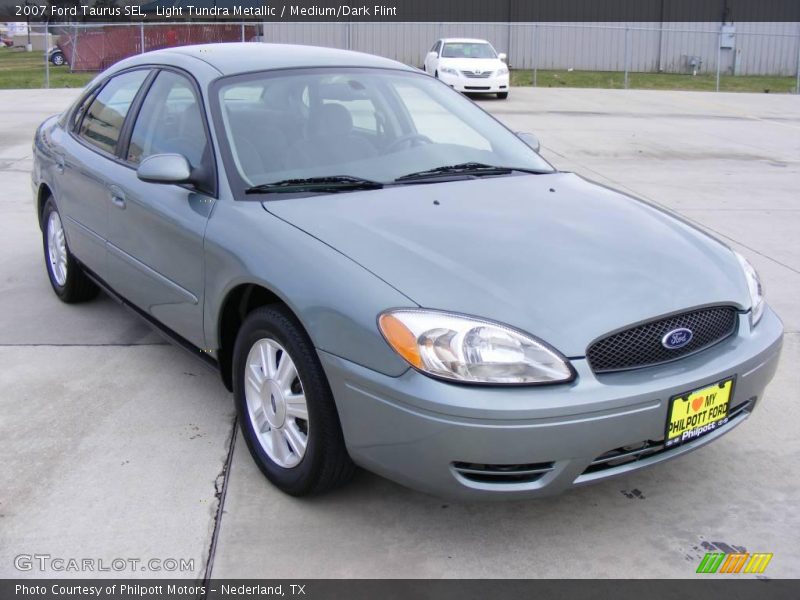 Light Tundra Metallic / Medium/Dark Flint 2007 Ford Taurus SEL