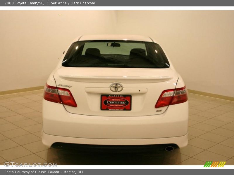 Super White / Dark Charcoal 2008 Toyota Camry SE