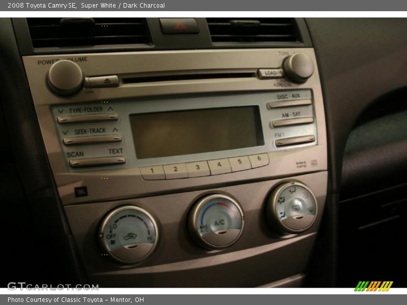 Super White / Dark Charcoal 2008 Toyota Camry SE