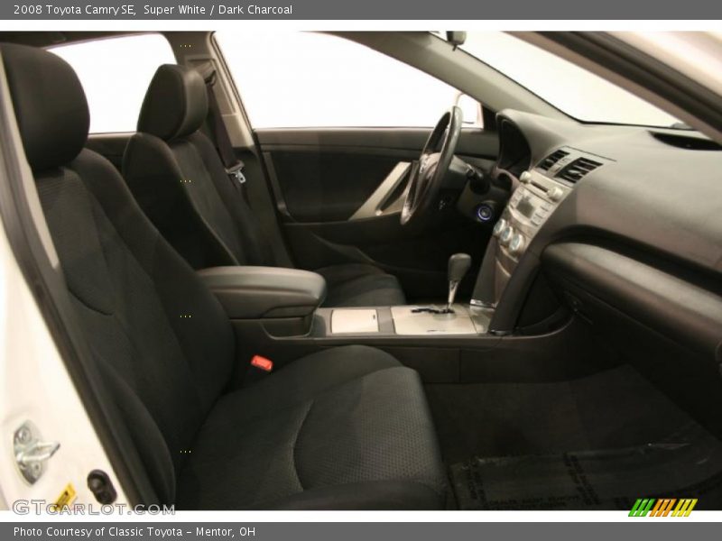 Super White / Dark Charcoal 2008 Toyota Camry SE