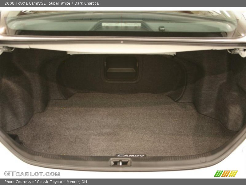 Super White / Dark Charcoal 2008 Toyota Camry SE