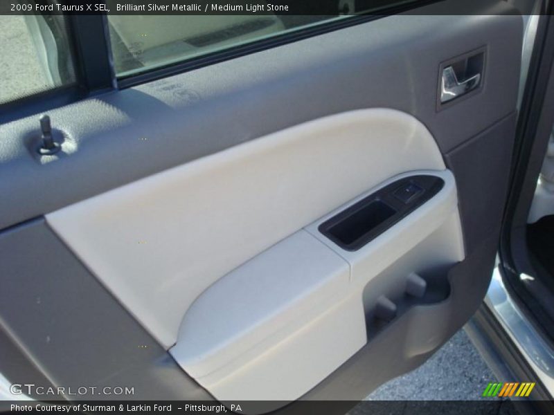 Brilliant Silver Metallic / Medium Light Stone 2009 Ford Taurus X SEL