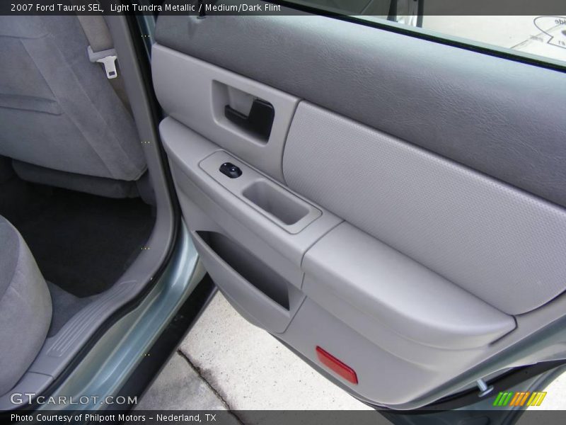 Light Tundra Metallic / Medium/Dark Flint 2007 Ford Taurus SEL