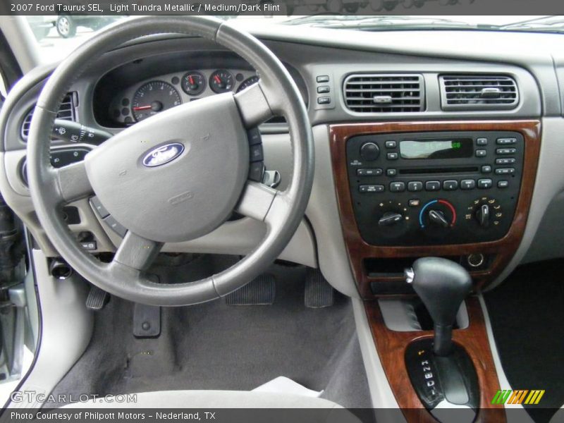 Light Tundra Metallic / Medium/Dark Flint 2007 Ford Taurus SEL