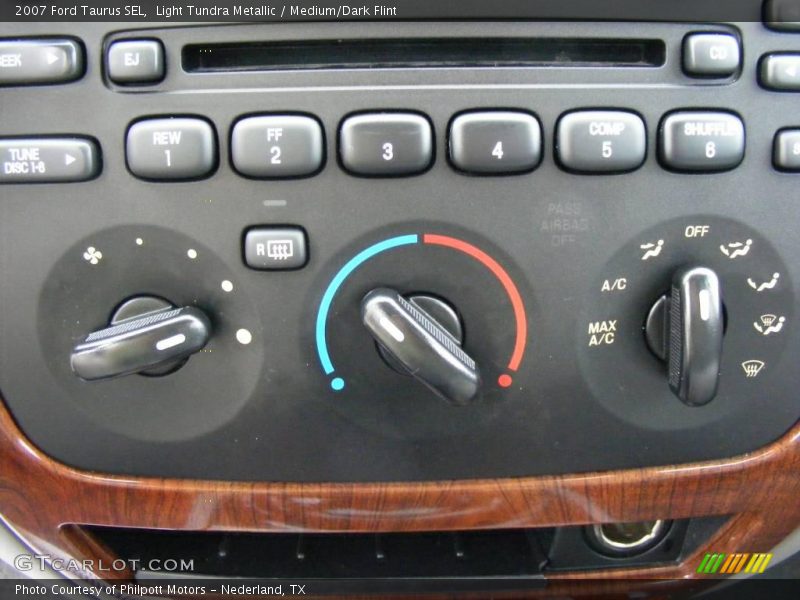 Light Tundra Metallic / Medium/Dark Flint 2007 Ford Taurus SEL