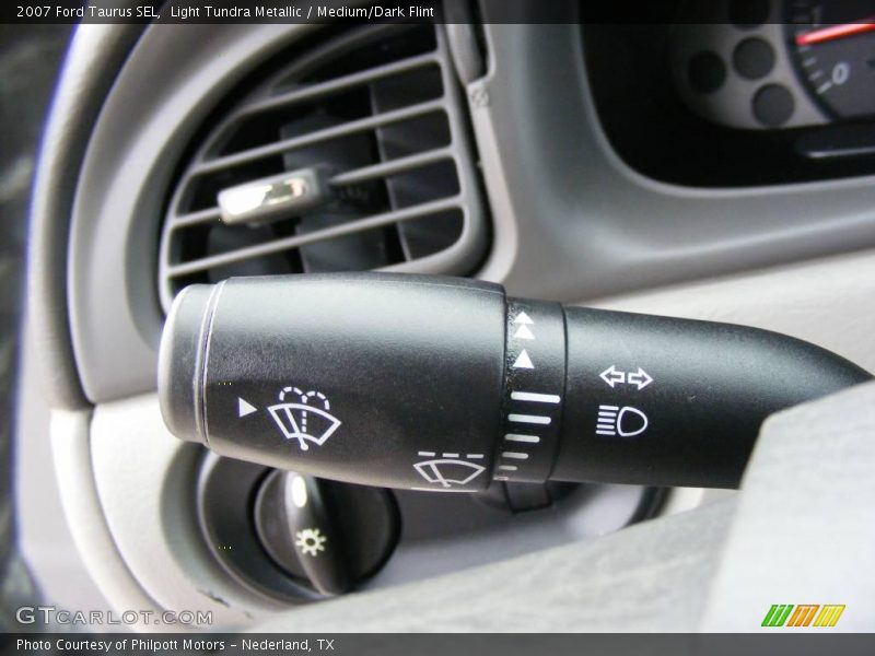 Light Tundra Metallic / Medium/Dark Flint 2007 Ford Taurus SEL