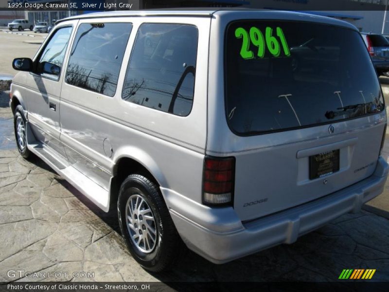 Silver / Light Gray 1995 Dodge Caravan SE