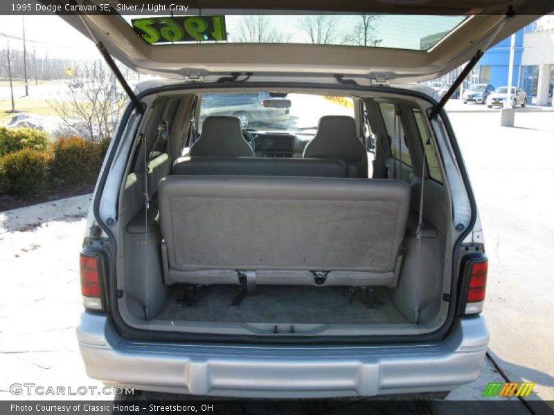 Silver / Light Gray 1995 Dodge Caravan SE