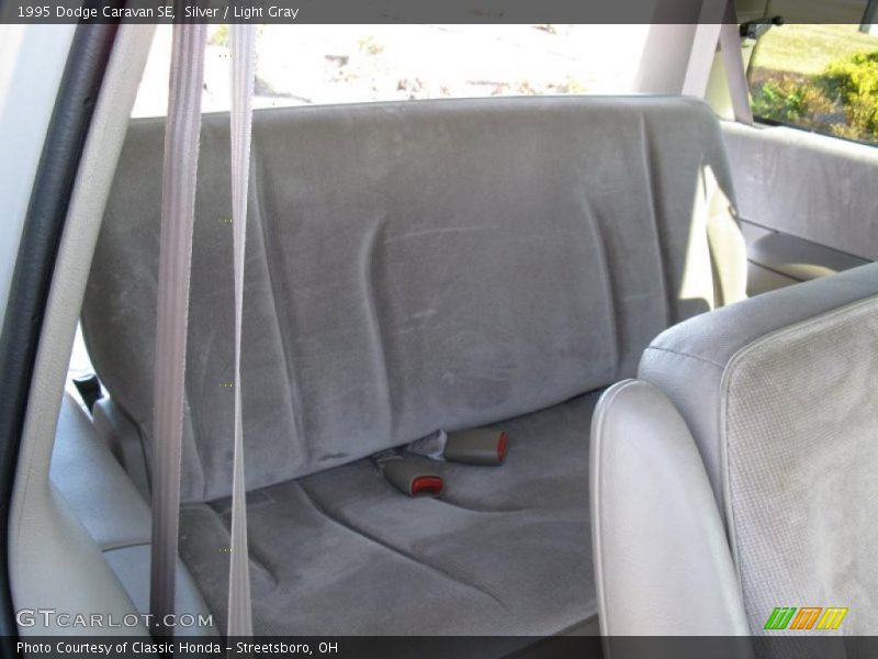 Silver / Light Gray 1995 Dodge Caravan SE