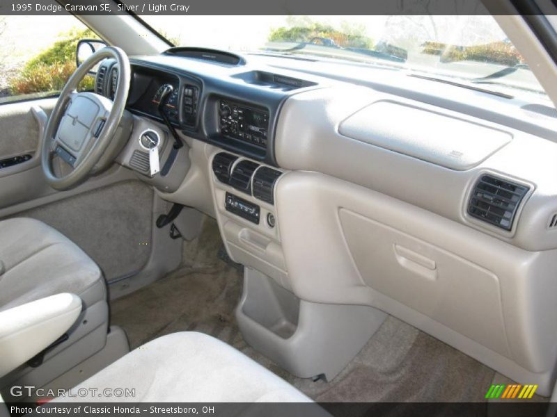 Silver / Light Gray 1995 Dodge Caravan SE
