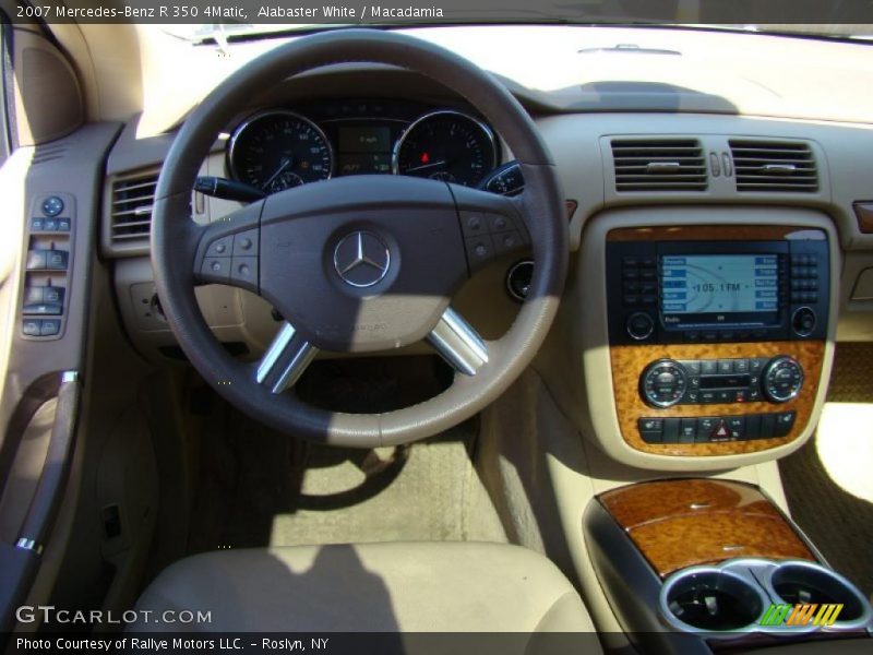 Alabaster White / Macadamia 2007 Mercedes-Benz R 350 4Matic