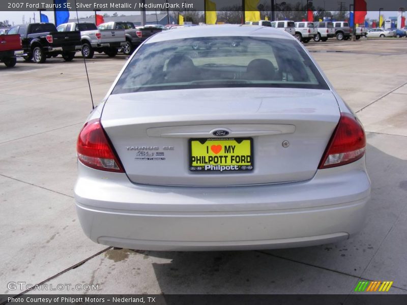 Silver Frost Metallic / Medium/Dark Flint 2007 Ford Taurus SE